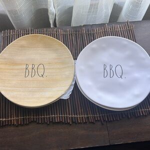 Rae Dunn BBQ plates (4)